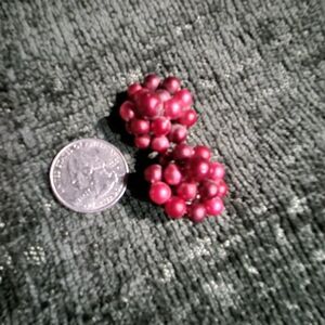 Vintage Hong Kong Pink Berry Cluster Clip On Earrings Mid Century Beaded